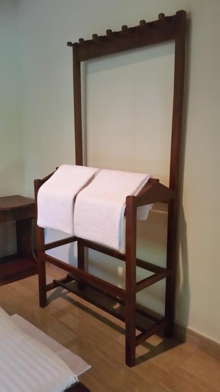 فندق Sanasuma Rest أنرادابورام المظهر الخارجي الصورة